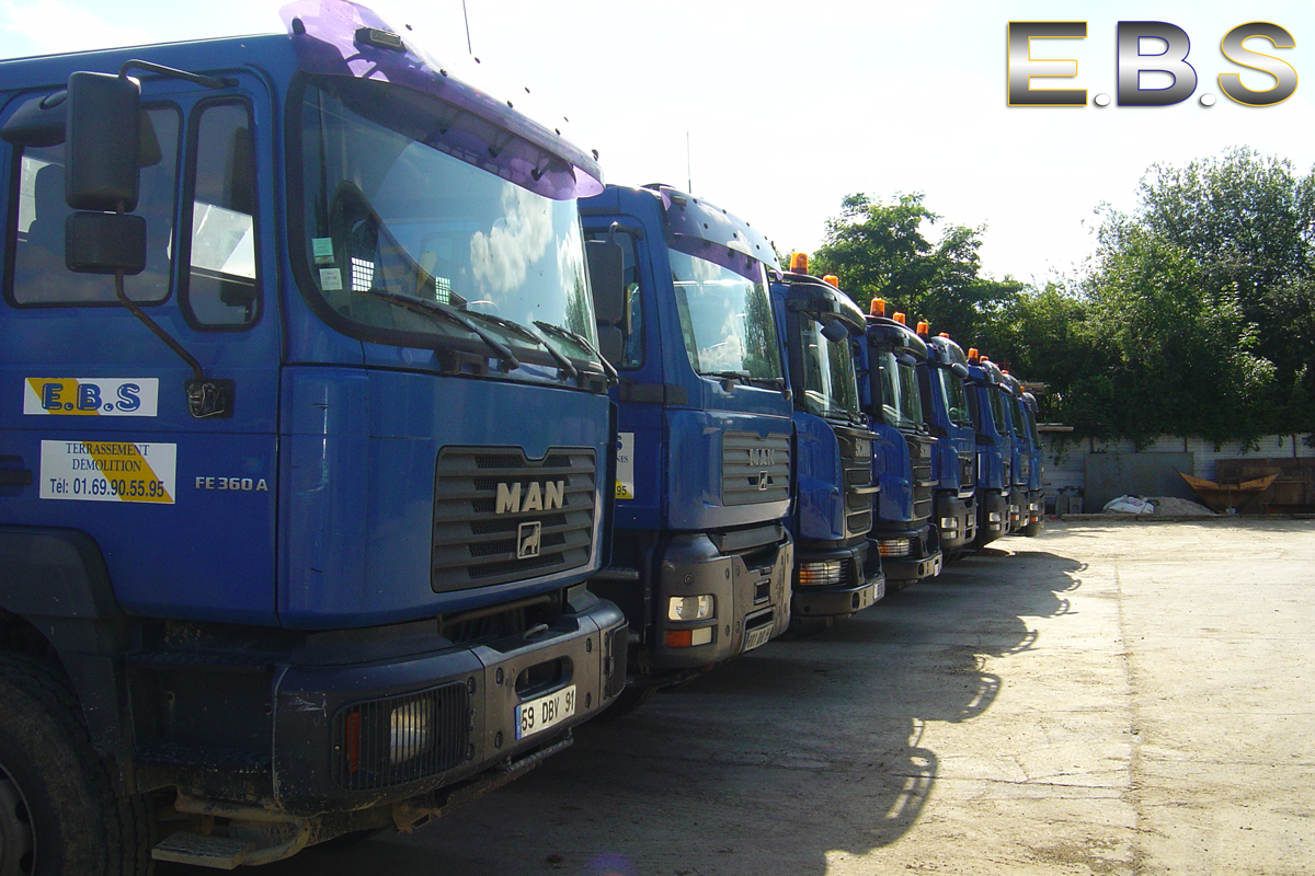 Camion de chantier à la location dans le département 91