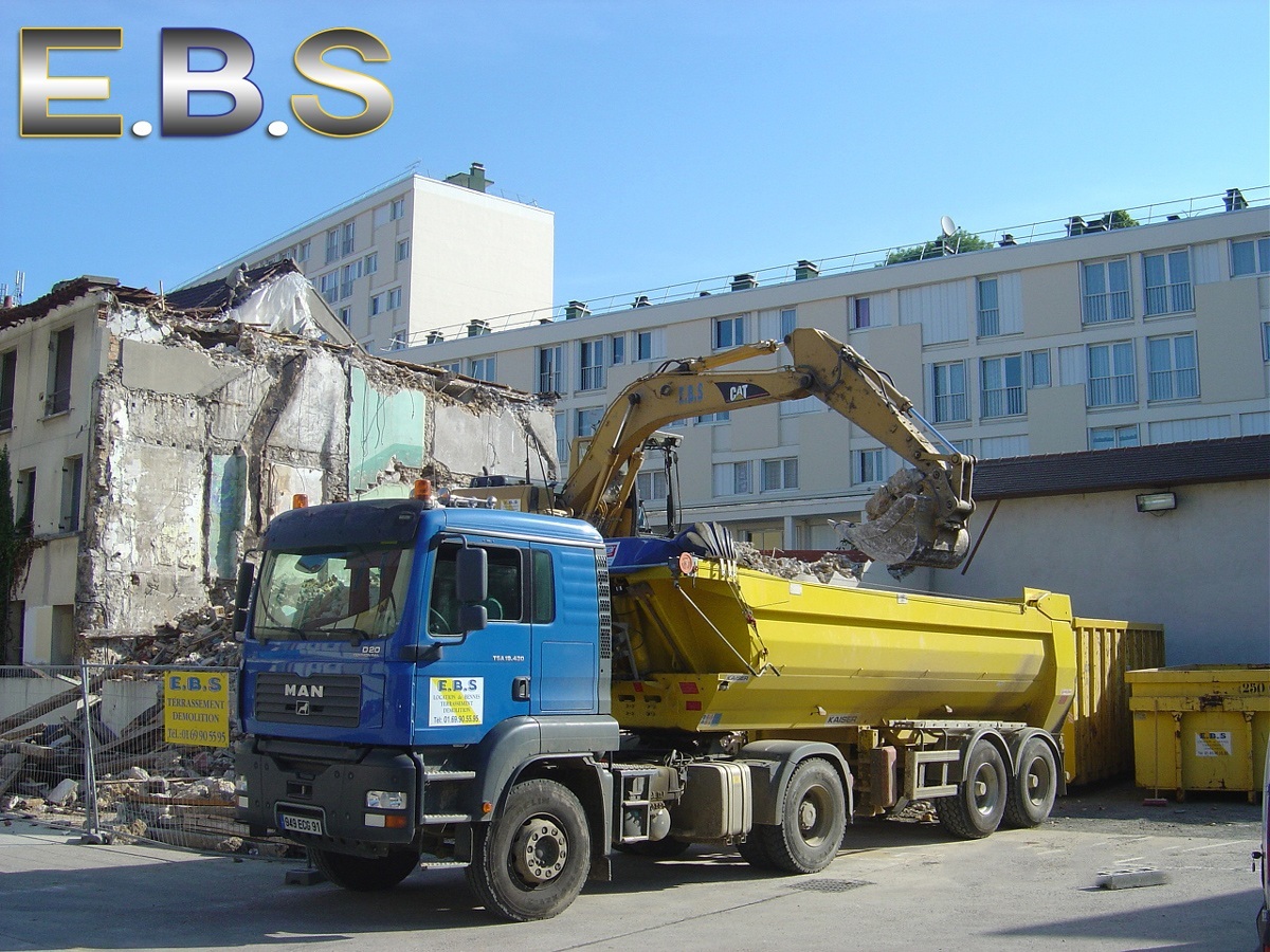 chantier de démolition bâtiment